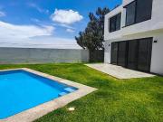 EN VENTA CASA EN FRACCIONAMIENTO LOMAS TETELA, CUERNAVACA