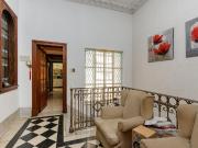 En venta casa en planta alta a metros de Bv Oroño