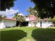 En venta casa en Prados del Este.Calle cerrada. 597 m2... En venta casa en Prados del Este.Calle cerrada. 597 m2...