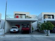 En Venta Casa en Privada en Cholul, M?rida
