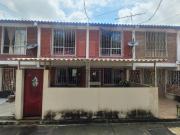 EN VENTA CASA EN URB BEATA MERCEDES MOLINA, NORTE DE...