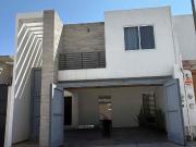 En Venta Casa en Villa Magna