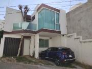 En venta casa en Villas de Irapuato con precio accesible