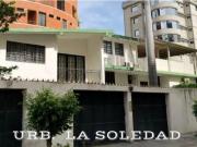 En Venta Casa Ideal para Edificio, en Urb. La Soledad...