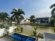 EN VENTA CASA IMPECABLE EN ISLA MOCOLI ISLA DEL RÍO...