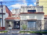 EN VENTA CASA MACROCENTRO