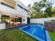 En venta: Casa Moderna en Residencial Valenia, Playa del...