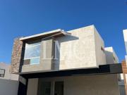 En venta casa nueva cochera 3 autos en Privanzas Acacia