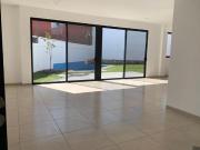 EN VENTA CASA NUEVA EN FRACCIONAMIENTO CON VIGILANCIA