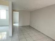 En venta. Casa pequeña en Coto. Sta. Ana Tepetitlán