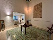 En venta casa remodelada en barrio de San Sebastián, centro