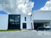 EN VENTA CASA RESIDENCIAL EN CAMPECHE HILLS