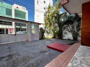 En venta casa tipo contemporánea en Fracc. Xamaipak, a...