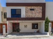 EN VENTA CASA ZENIT CON RECÁMARA EN PLANTA BAJA Y BAÑO...