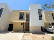 EN VENTA CASAS DE 4 RECÁMARAS, CERCA DE LA PLAYA...