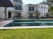 EN VENTA CASAS DENTRO DE HERMOSA PRIVADA DE 18 CASAS NUEVAS