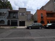 En venta céntrica casa en la colonia Vista Alegre