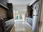 En VENTA Complejo de 3 deptos y 1 local comercial