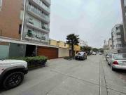 En venta departamento de 3 habitaciones. en un primer...