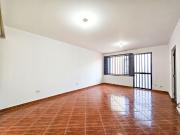 EN VENTA | DEPARTAMENTO EN 1ER PISO + COCHERA – URB. PRO...