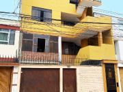 En venta Departamento en en 1er y 2do piso cerca a...