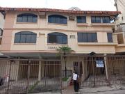 EN VENTA DEPARTAMENTO LOMAS DE URDESA 2DO PISO CON PATIO...