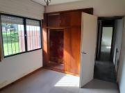 EN VENTA. DEPARTAMENTO TRES AMBIENTES. AVELLANEDA Y 184