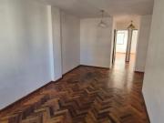 En Venta Dos Dormitorios. Sobre Av. Pellegrini