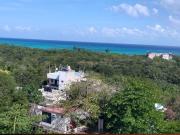 En venta entre la 5a y 10 en Playa del Carmen 1395
