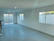 En venta espaciosa casa con amplio patio, acepta crédito...