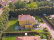 En Venta espectacular Casa Esquinera en Cota, junto al...