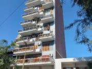 EN VENTA EXCELENTE PISO, PRIMERA LINEA SOBRE MITRE
