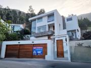 En Venta Exclusiva Casa de 3 Pisos Cerca de Wong de La...