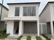 En venta hermosa casa de estreno en Urb. Millenium Village