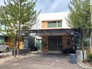 En Venta hermosa Casa en el Pinar Altozano frente a área...