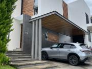EN VENTA HERMOSA RESIDENCIA EN EL EXCLUSIVO...
