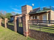 EN VENTA IMPECABLE CASA EN SANTA CRUZ DEL LAGO REF: 2183