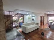 EN VENTA IMPORTANTE CASA EN LAPRIDA 3200Ae EN