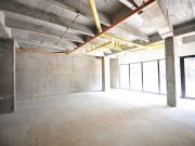 EN VENTA LOCAL EN LAURELES 109.52m2