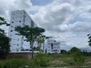 En venta lote con licencia para construir edificio, La...