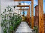 EN VENTA LUJOSA Y MODERNA CASA EN PROYECTO EN VENTURA...