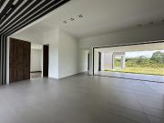 En Venta Moderna Casa Campestre En El Corazon de Cerritos
