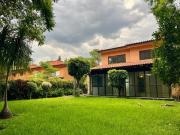 En Venta o Renta casa en exclusivo condominio de 9 casas