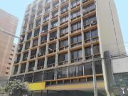 En venta Oficina en 10° piso + Azotea ubicado cerca al...