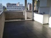 EN VENTA Oficina Pueyrredón al 1100 Barrio Lourdes,...