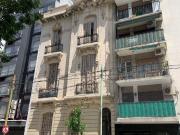 EN VENTA PH DE 3 AMB. CON BALCÓN EN RECOLETA