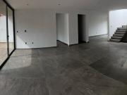 En venta preciosa casa en obra gris con terraza hacienda...