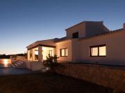 En venta preciosa villa de estilo mediterráneo con...