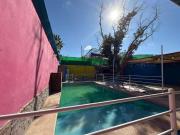 En Venta Propiedad con Alberca y Departamento Zona...