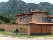 EN VENTA RESIDENCIA EN PRIVADA EN TEPOZTLÁN, MORELOS